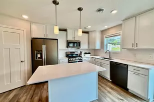 2172 Jasper Ct, Hugo, MN 55038 - Photo 9
