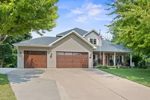 1869 White Oak Dr, Chaska, MN 55318 - Photo 1
