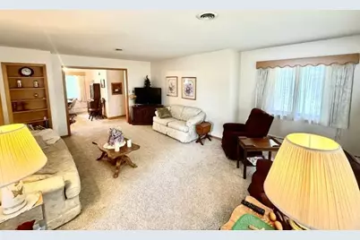 819 E Meadow Lane, Redwood Falls, MN 56283 - Photo 7