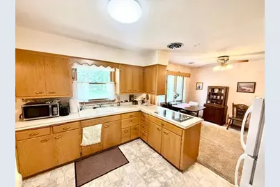 819 E Meadow Lane, Redwood Falls, MN 56283 - Photo 11