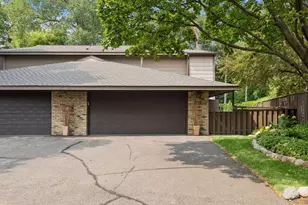 17640 Breconwood Rd, Minnetonka, MN 55391 - Photo 25