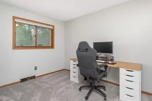 7875 44th St Ct N, Oakdale, MN 55128 - Photo 19