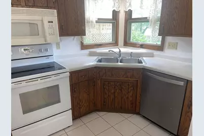 517 26th Street NW, Rochester, MN 55901 - Photo 9