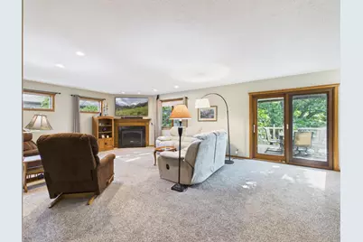 2194 Jennifer Court, North Saint Paul, MN 55109 - Photo 13