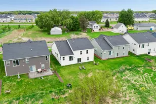 22888 Marie Pl, Rogers, MN 55374 - Photo 5