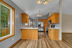 33 8th Avenue N, Waite Park, MN 56387 - Photo 5
