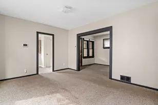 971 Lawson Ave E, Saint Paul, MN 55106 - Photo 5