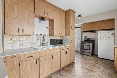971 Lawson Avenue E, Saint Paul, MN 55106 - Photo 9