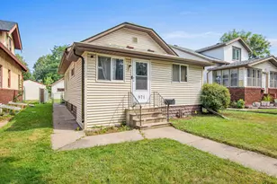 971 Lawson Ave E, Saint Paul, MN 55106 - Photo 1