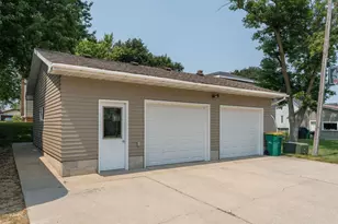 303 N Market St, Janesville, MN 56048 - Photo 35