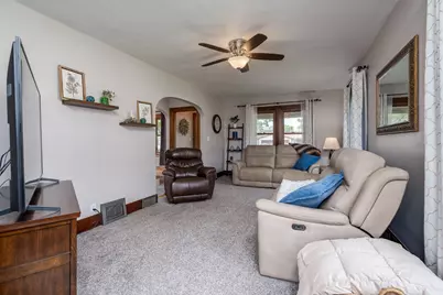 303 N Market Street, Janesville, MN 56048 - Photo 9