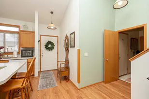 1507 Dublin Ct, Shakopee, MN 55379 - Photo 3