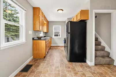 725 4th Avenue SW, Hutchinson, MN 55350 - Photo 5