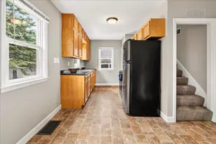 725 4th Ave SW, Hutchinson, MN 55350 - Photo 5