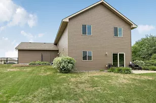 105 Estate Dr, Avon, MN 56310 - Photo 37
