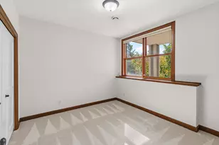 5501 Fernbrook Ln N, Plymouth, MN 55446 - Photo 45