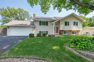 7926 Chesshire Ln N, Maple Grove, MN 55311 - Photo 1