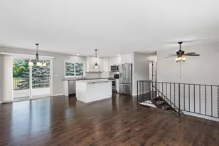 7926 Chesshire Ln N, Maple Grove, MN 55311 - Photo 9