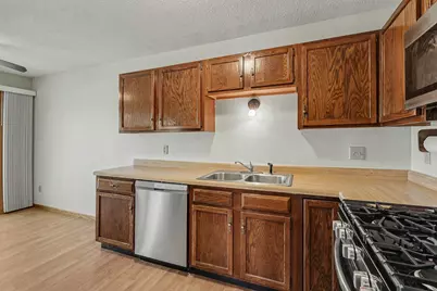 7803 Upper 167th Street W, Lakeville, MN 55044 - Photo 9