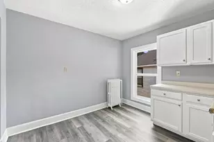 2410 James Ave N, Minneapolis, MN 55411 - Photo 13