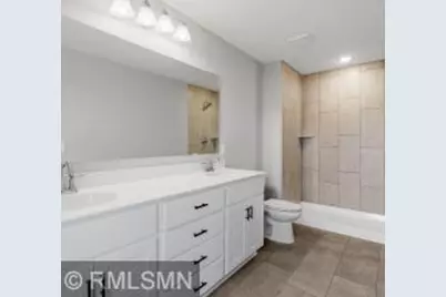 10592 Goodview Avenue S, Cottage Grove, MN 55016 - Photo 9