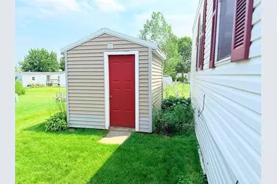 2204 Mockingbird Place NW, Stewartville, MN 55976 - Photo 17