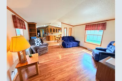 2204 Mockingbird Place NW, Stewartville, MN 55976 - Photo 3