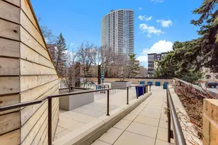 210 W Grant St, Minneapolis, MN 55403 - Photo 37