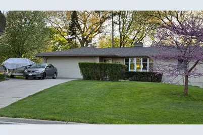 3901 Hampshire Avenue N, Crystal, MN 55427 - Photo 1