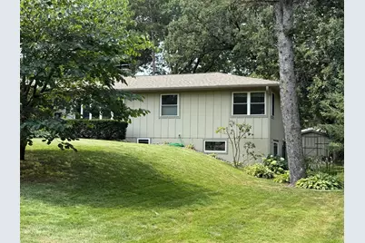 3901 Hampshire Avenue N, Crystal, MN 55427 - Photo 3