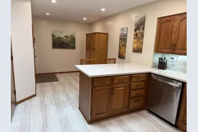 3901 Hampshire Avenue N, Crystal, MN 55427 - Photo 11