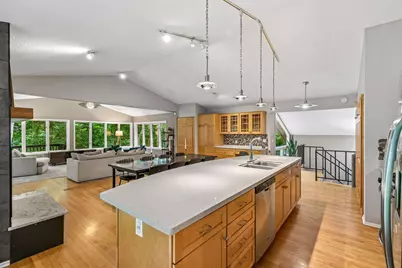 15 High Circle Way, North Oaks, MN 55127 - Photo 5