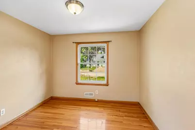 334 Emerson Avenue W, West Saint Paul, MN 55118 - Photo 19