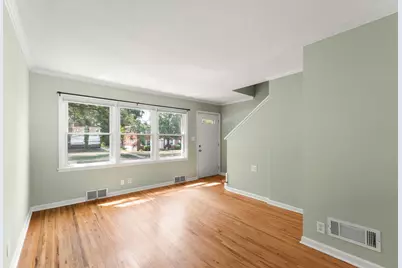 2037 Montreal Avenue, Saint Paul, MN 55116 - Photo 3