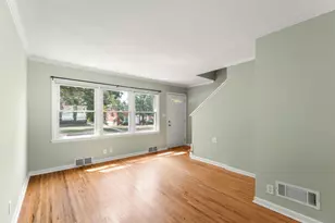 2037 Montreal Ave, Saint Paul, MN 55116 - Photo 3