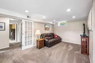 5629 N Glen Moor Rd, Minnetonka, MN 55345 - Photo 11