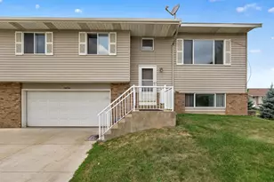 15894 Gooseberry Way, Apple Valley, MN 55124 - Photo 3