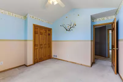 2413 Bridle Creek Trail, Chanhassen, MN 55317 - Photo 21