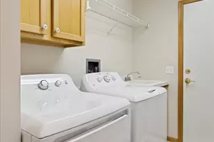 11137 Wyoming Road S, Bloomington, MN 55438 - Photo 13