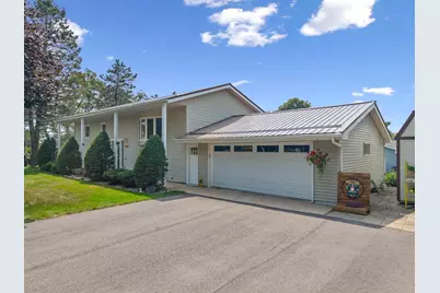 300 8th Street NW, Plainview, MN 55964 - Photo 1