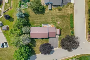 300 8th St NW, Plainview, MN 55964 - Photo 29