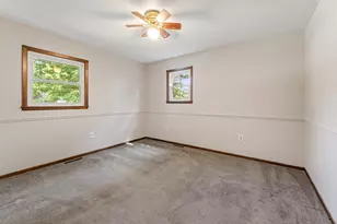300 8th St NW, Plainview, MN 55964 - Photo 9