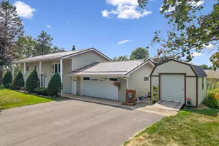 300 8th St NW, Plainview, MN 55964 - Photo 35