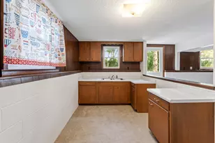 300 8th St NW, Plainview, MN 55964 - Photo 27