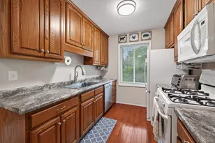 10840 Rockford Rd, Plymouth, MN 55442 - Photo 9