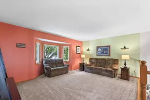 6043 Kalland Dr NE, Albertville, MN 55301 - Photo 11