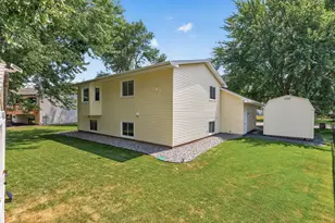 6043 Kalland Dr NE, Albertville, MN 55301 - Photo 27