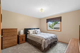 6043 Kalland Dr NE, Albertville, MN 55301 - Photo 13