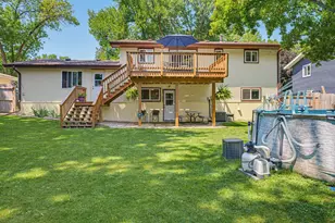745 Dale St SW, Hutchinson, MN 55350 - Photo 5