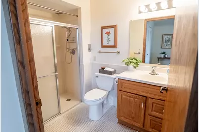 6615 Lake Shore Drive S #917, Richfield, MN 55423 - Photo 7